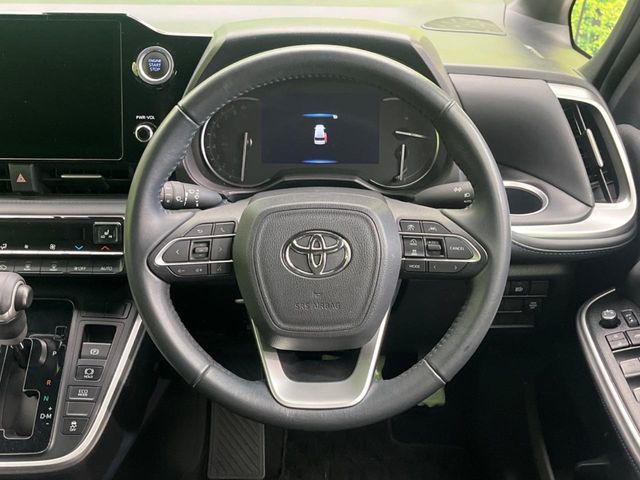 TOYOTA VOXY 2023 Image 31