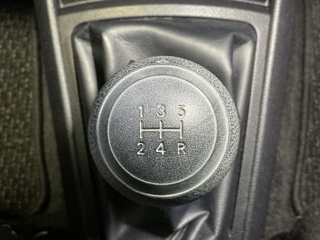 TOYOTA COROLLA AXIO 2016 Image 31