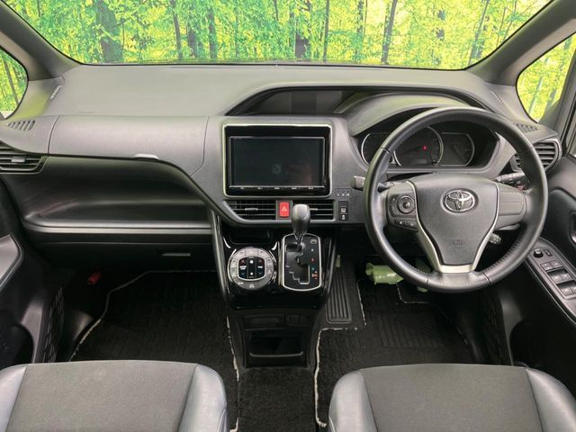 TOYOTA NOAH 2016 Image 31