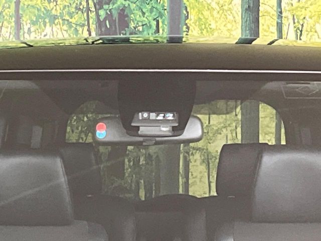 TOYOTA NOAH 2016 Image 31