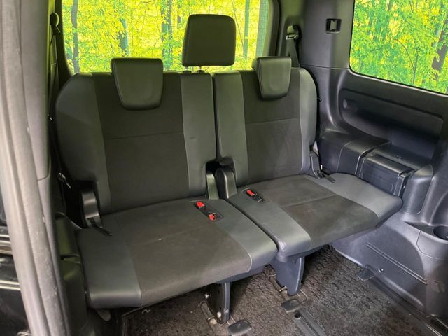 TOYOTA NOAH 2016 Image 31