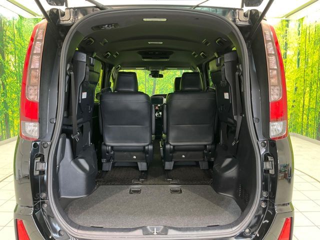 TOYOTA NOAH 2016 Image 31