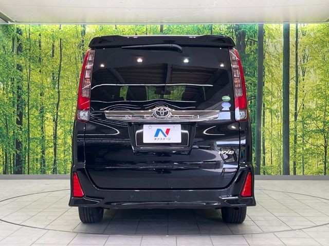 TOYOTA NOAH 2016 Image 31