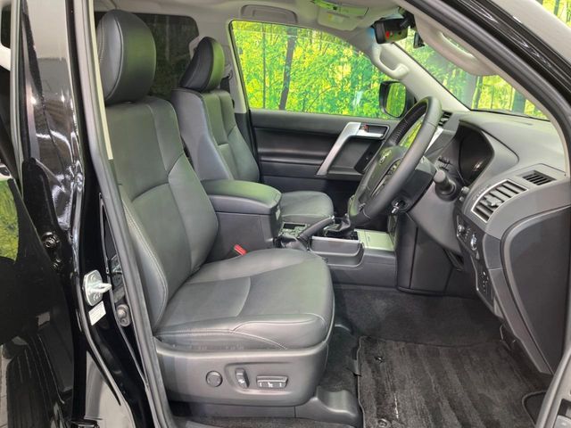 TOYOTA LANDCRUISER PRADO 2023 Image 31