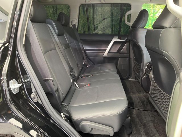 TOYOTA LANDCRUISER PRADO 2023 Image 31