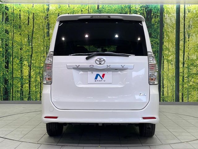 TOYOTA VOXY 2010 Image 31