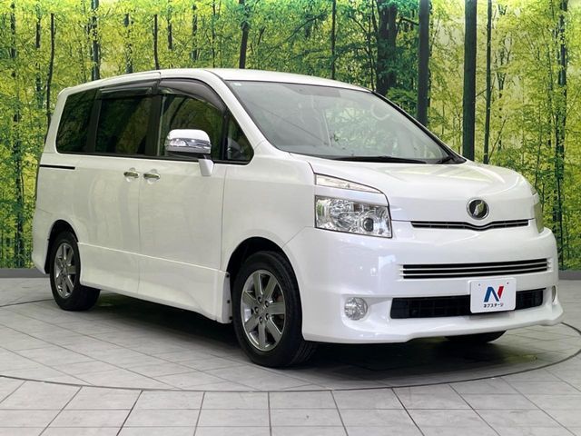 TOYOTA VOXY 2010 Image 31