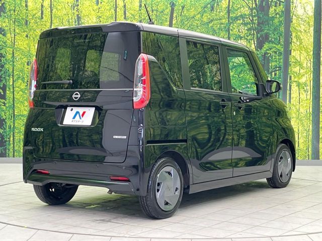 NISSAN ROOX 2024 Image 31