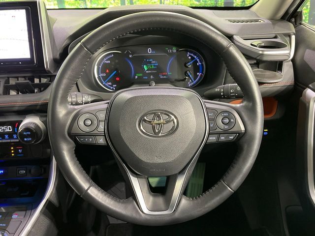 TOYOTA RAV4 HYBRID 4WD 2022 Image 31