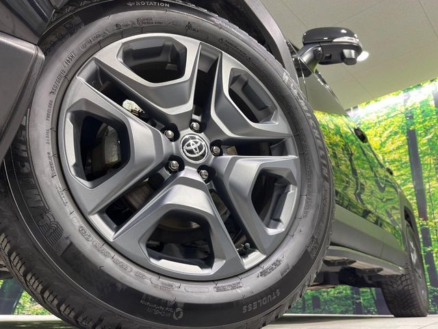 TOYOTA RAV4 HYBRID 4WD 2022 Image 31