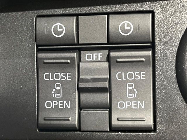 TOYOTA ROOMY 4WD 2025 Image 31