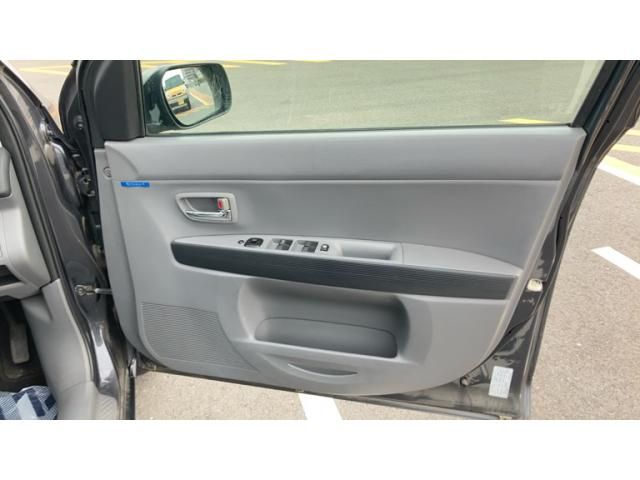 MAZDA DEMIO 2006 Image 31