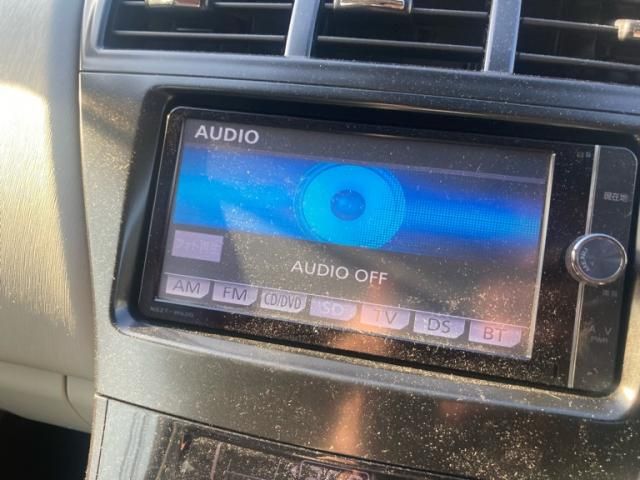 TOYOTA PRIUS ALPHA 2013 Image 31