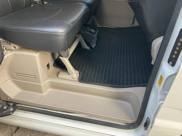 SUZUKI EVERY WAGON 2013 Image 31