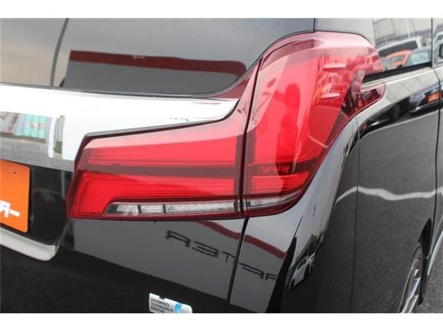 TOYOTA ALPHARD HYBRID 4WD 2018 Image 31