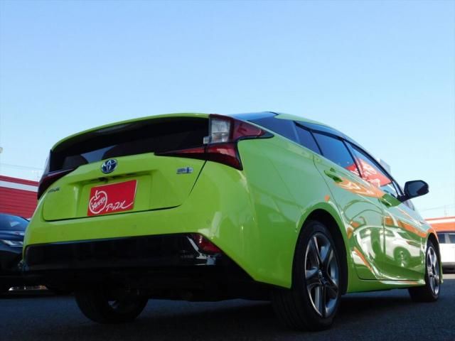 TOYOTA PRIUS 2018 Image 31