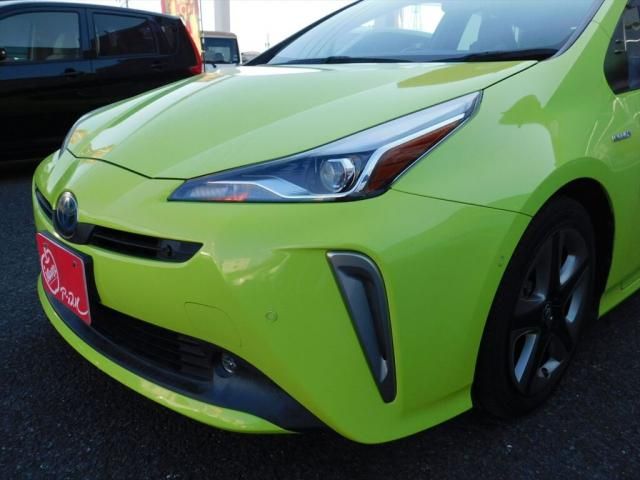 TOYOTA PRIUS 2018 Image 31