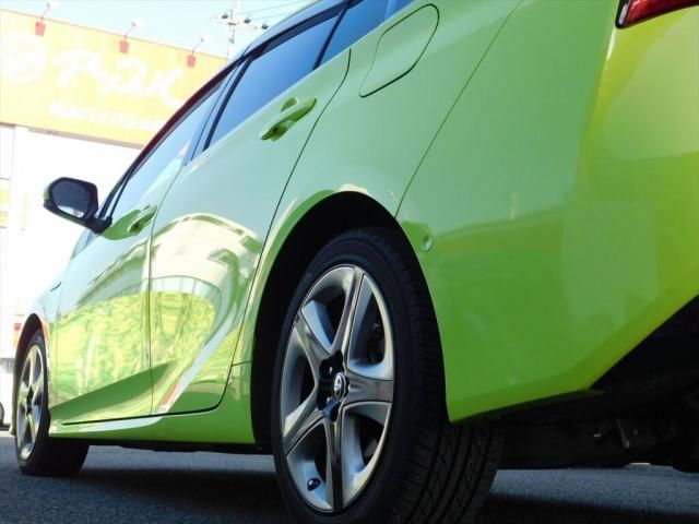 TOYOTA PRIUS 2018 Image 31