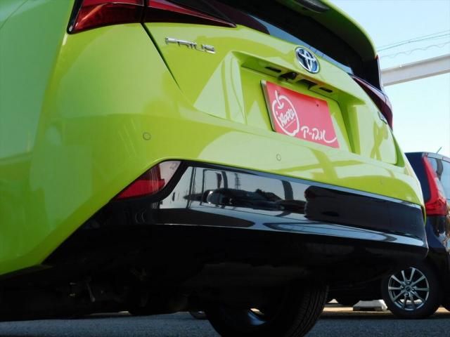 TOYOTA PRIUS 2018 Image 31