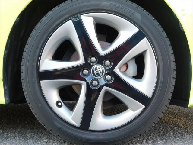 TOYOTA PRIUS 2018 Image 31