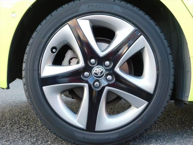 TOYOTA PRIUS 2018 Image 31