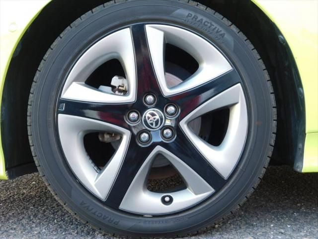 TOYOTA PRIUS 2018 Image 31