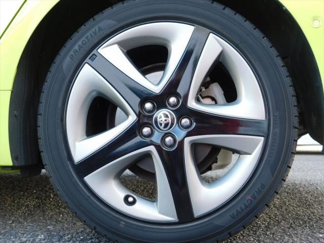 TOYOTA PRIUS 2018 Image 31