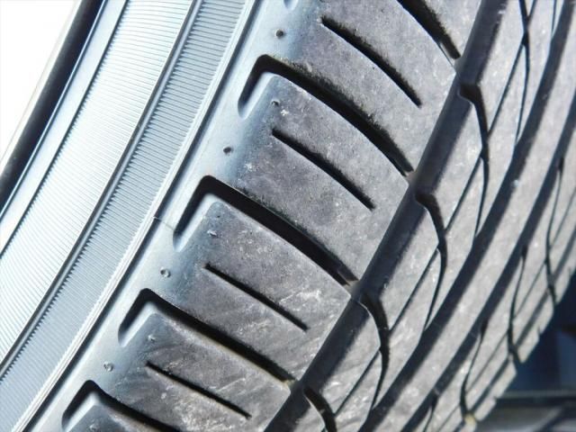 TOYOTA PRIUS 2018 Image 31