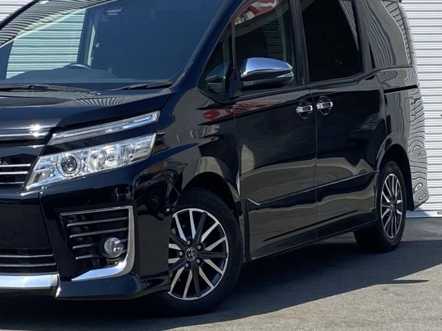 TOYOTA VOXY 2016 Image 31