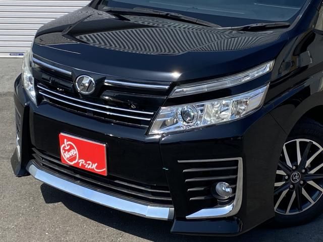 TOYOTA VOXY 2016 Image 31