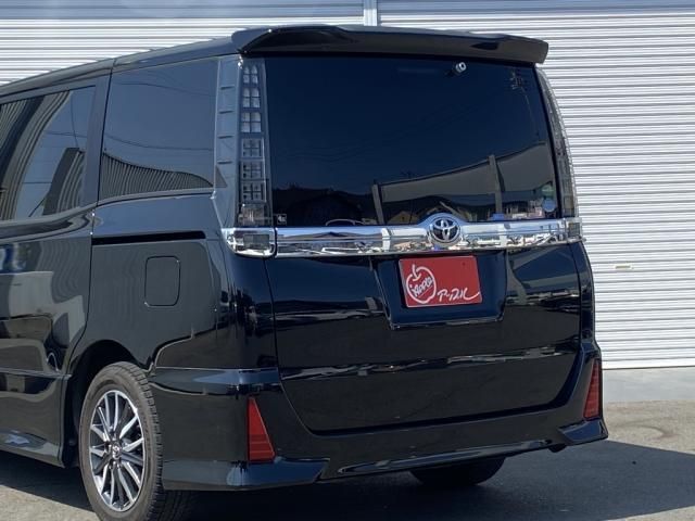 TOYOTA VOXY 2016 Image 31