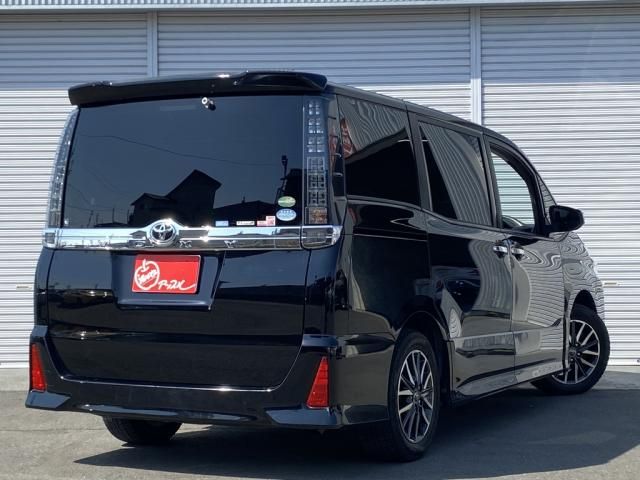 TOYOTA VOXY 2016 Image 31