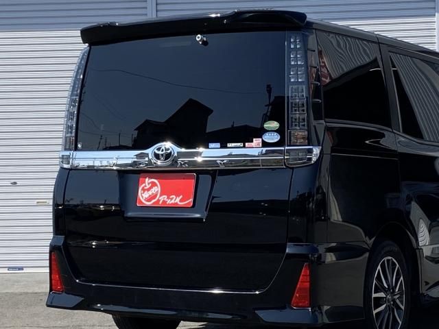 TOYOTA VOXY 2016 Image 31