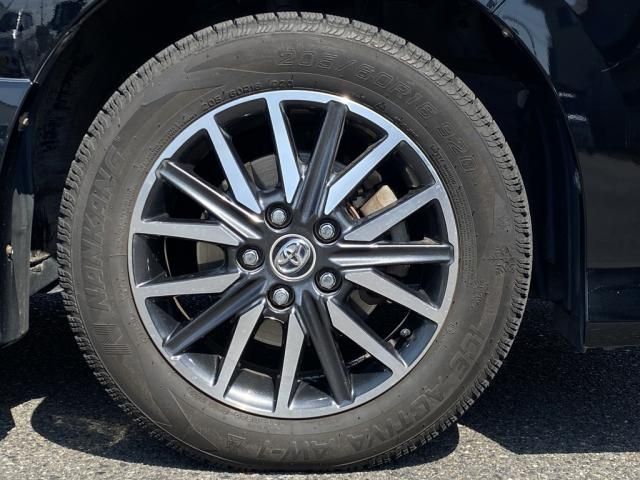 TOYOTA VOXY 2016 Image 31