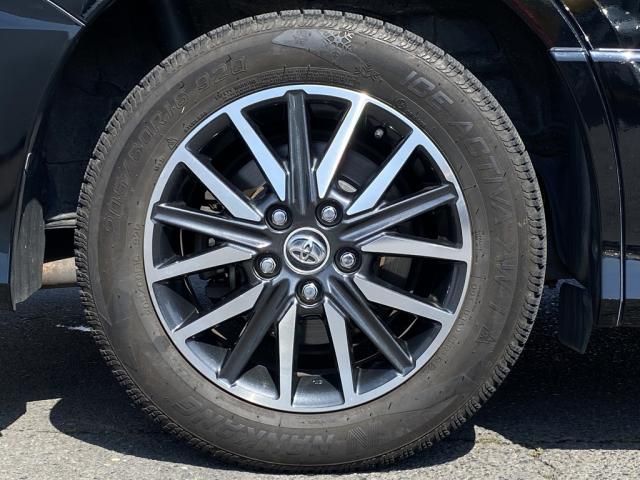 TOYOTA VOXY 2016 Image 31