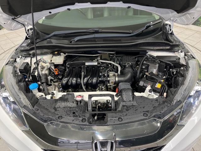 HONDA VEZEL HYBRID 2017 Image 31