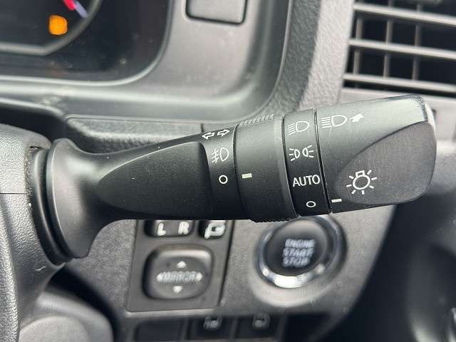 TOYOTA HIACE VAN 2WD 2017 Image 31