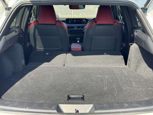 TOYOTA LEXUS UX250H 2019 Image 31