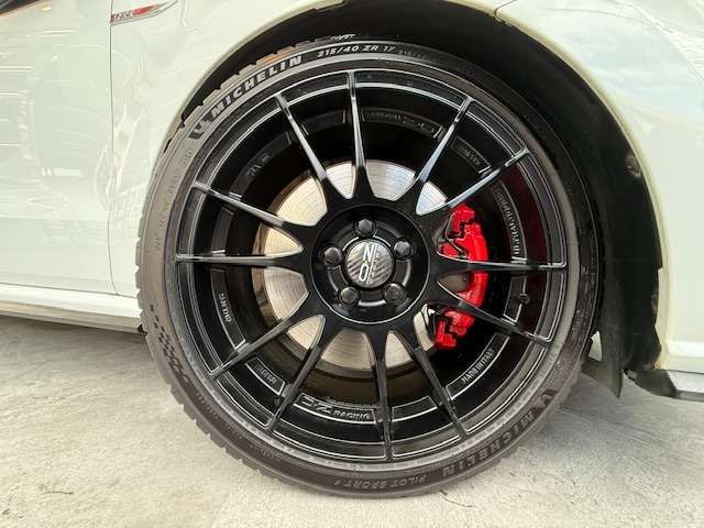 VOLKSWAGEN POLO GTI 2016 Image 31