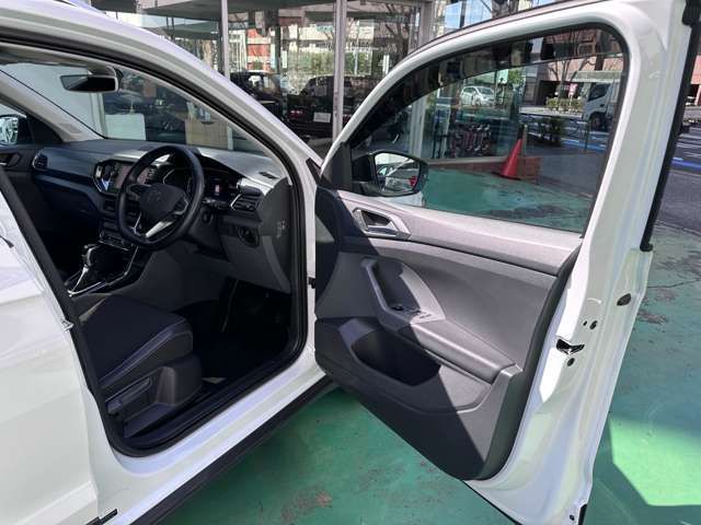 VOLKSWAGEN T-CROSS 2021 Image 31