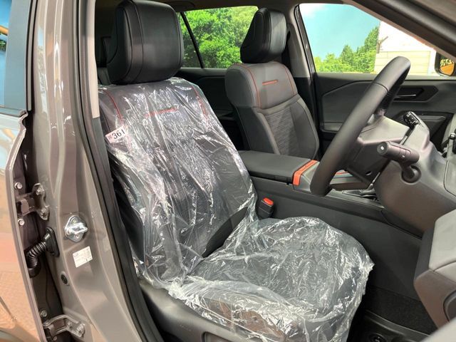 TOYOTA RAV4 HYBRID 4WD 2026 Image 31