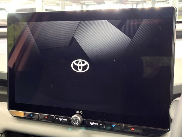 TOYOTA RAV4 HYBRID 4WD 2026 Image 31