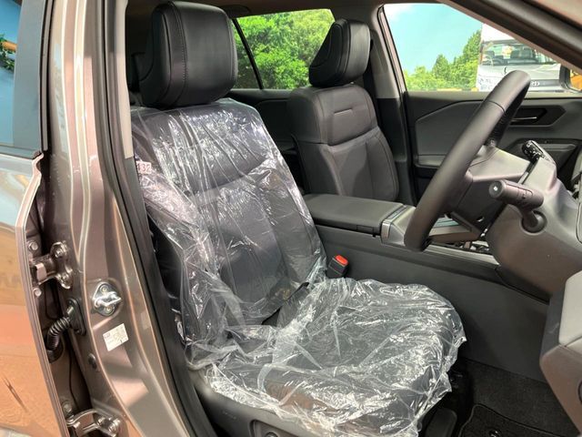 TOYOTA RAV4 HYBRID 4WD 2026 Image 31