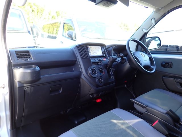 TOYOTA TOWNACE VAN 4WD 2021 Image 31