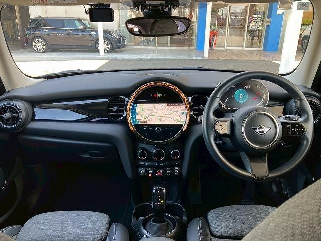 BMW MINI COOPER 5DOOR 2022 Image 31