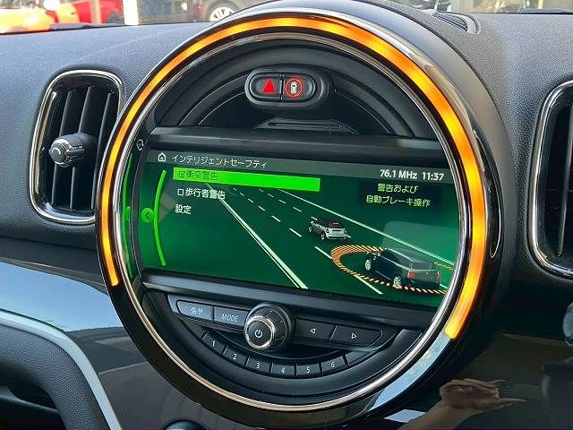 BMW MINI COOPER SD C 2018 Image 31