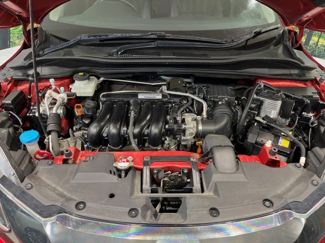 HONDA VEZEL HYBRID 2017 Image 31