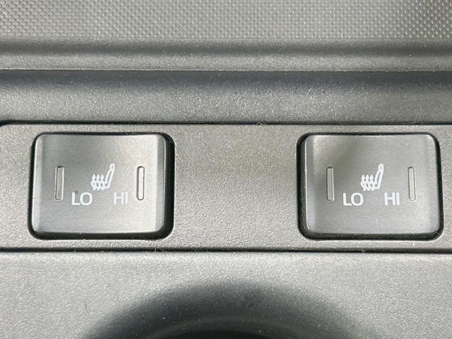 TOYOTA PRIUS 2019 Image 31