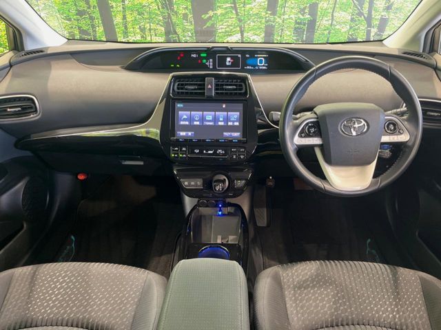 TOYOTA PRIUS 2016 Image 31