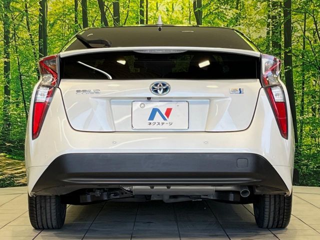 TOYOTA PRIUS 2016 Image 31